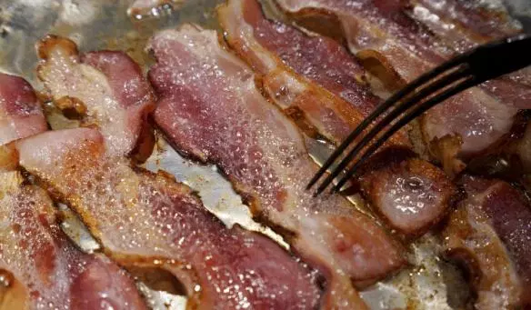 bacon-causes-cancer.-why
