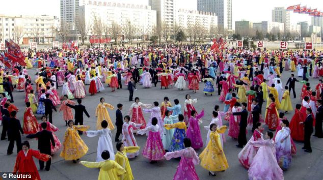 The event came as Pyongyang warned foreigners to leave the South, saying the two Koreas are on the verge of civil war