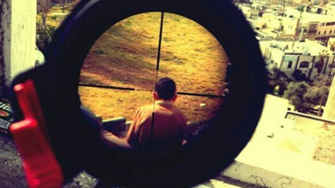 ht israeli soldier instagram lpl 130218 wblog Israeli Sniper Posts Photo of Child in Crosshairs